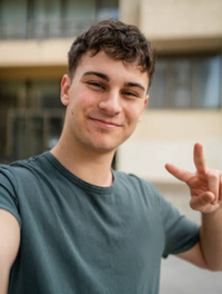 <strong>Lukas H.</strong>